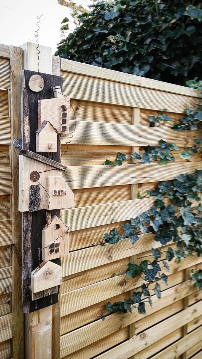 Как выбрать забор для частного дома: важные параметры и 7 лучших материалов (75 фото)