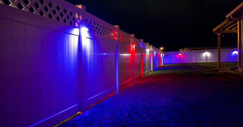 Как выбрать забор для частного дома: важные параметры и 7 лучших материалов (75 фото)